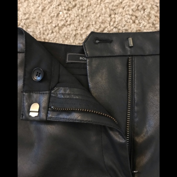 BCBG Maxazria Shorts - Picture 3 of 7